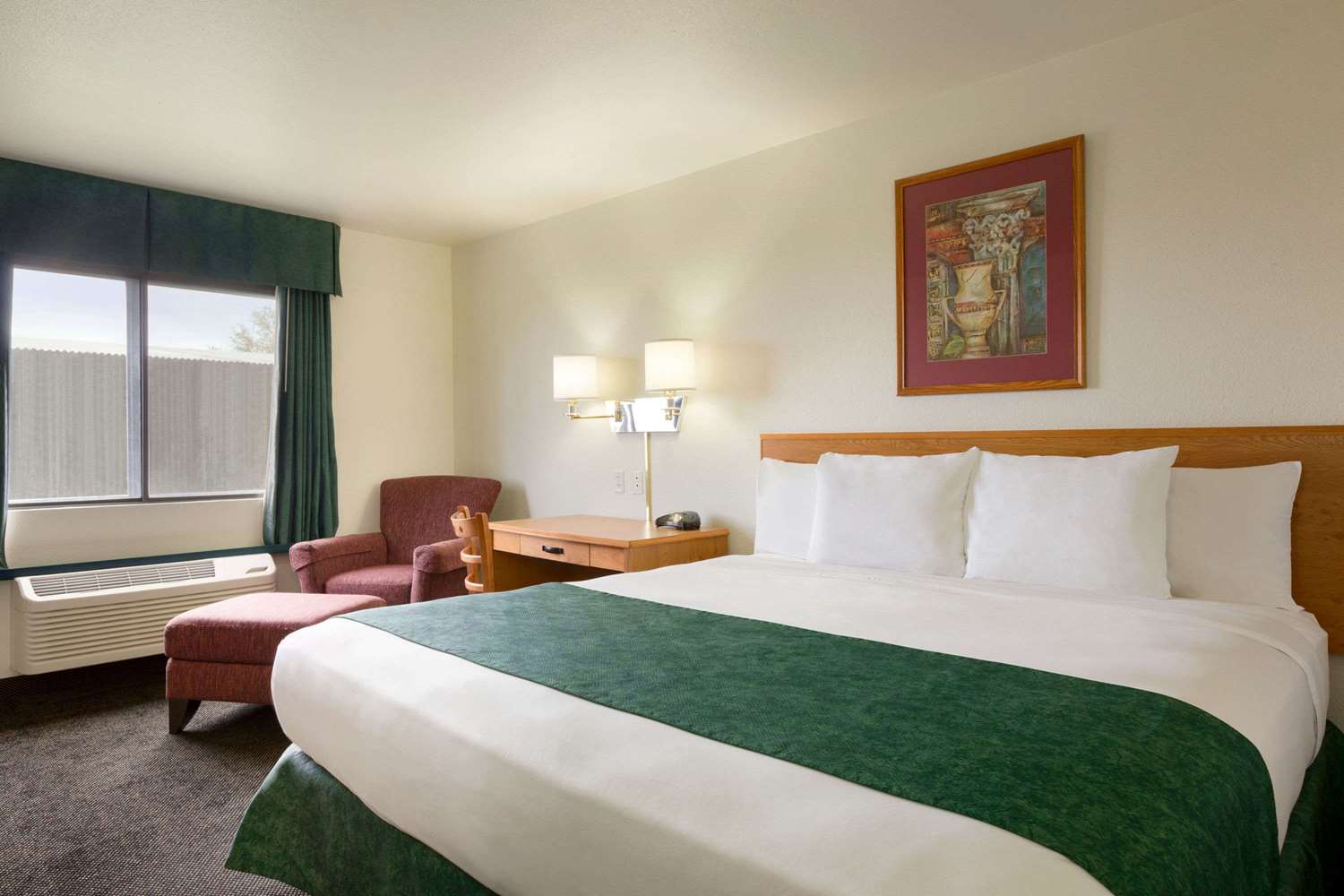 Travelodge By Wyndham Alpine 5/11