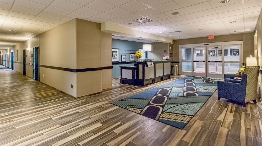 Hampton Inn Hibbing 34/47