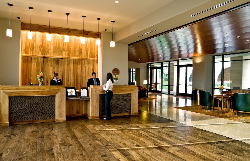 At T Hotel Conference Center At the University of Texas 8/65