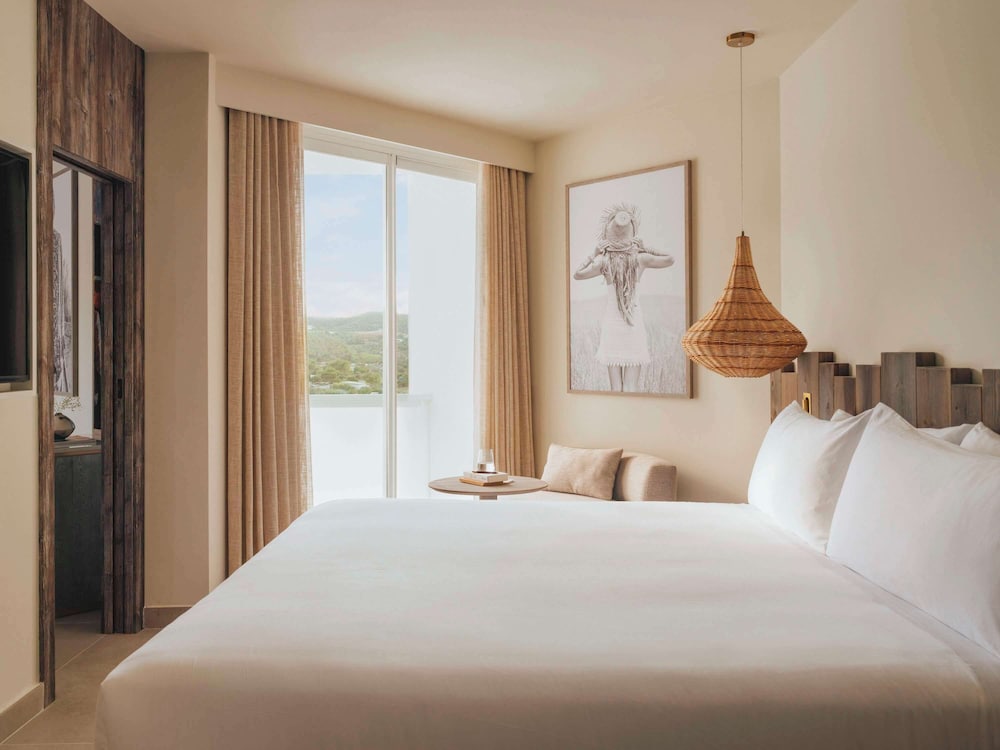 Room, Double or Twin Bed, Garden or Forest View, Balcony