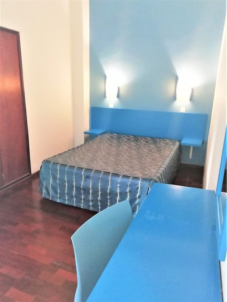 RESIDENCIAL CHAFARIZ 6/20