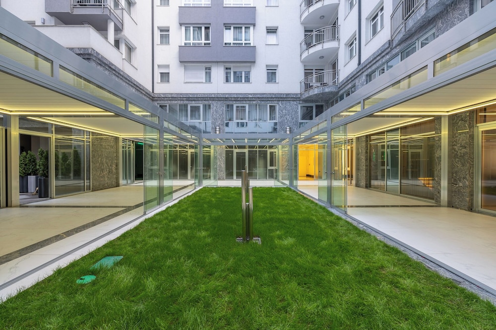 Silver Crown Hotel & Residence 42/50