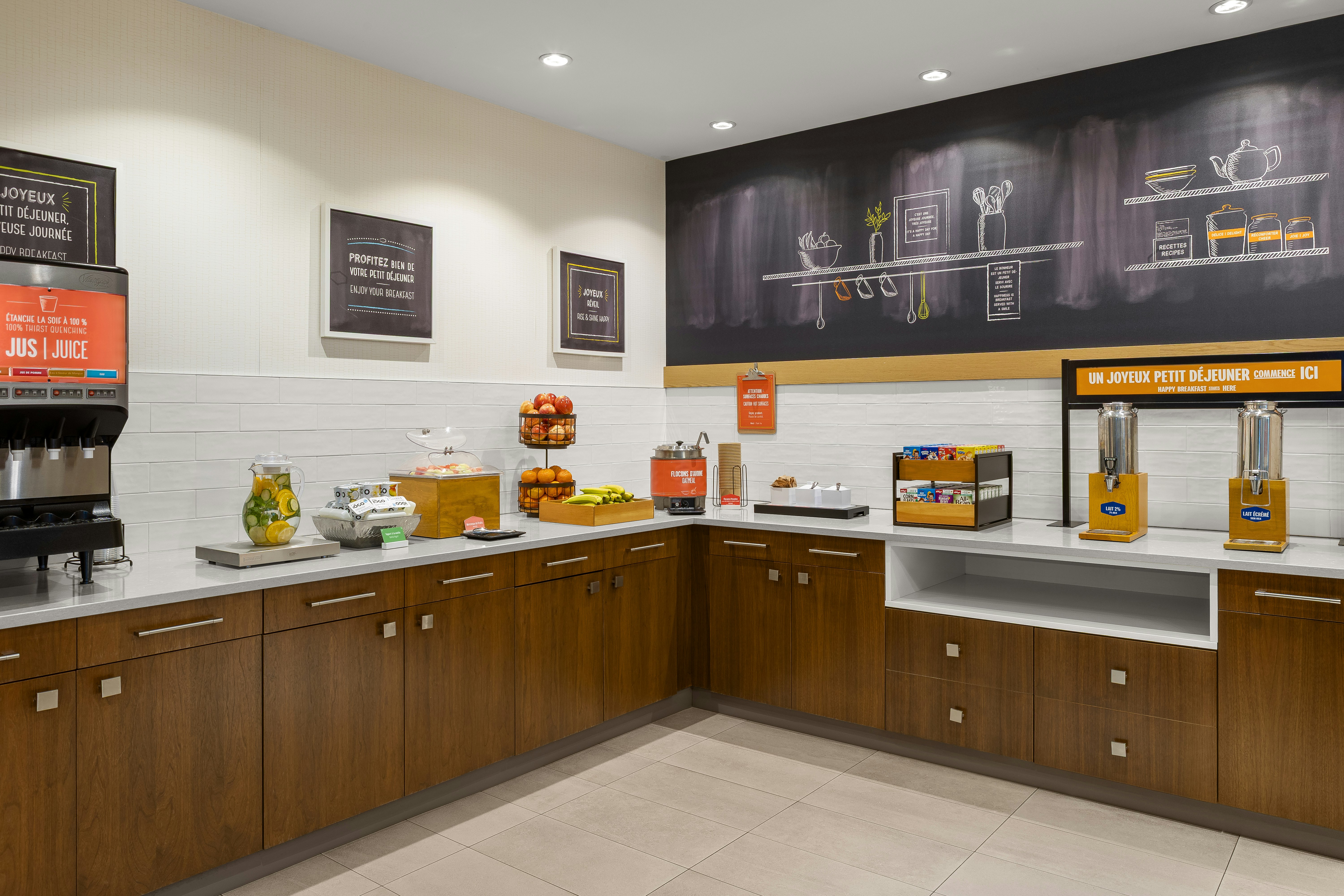 Hampton Inn and Suites by Hilton Montreal Dorval 6/23
