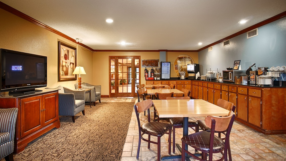 BEST WESTERN NATCHITOCHES INN 16/27