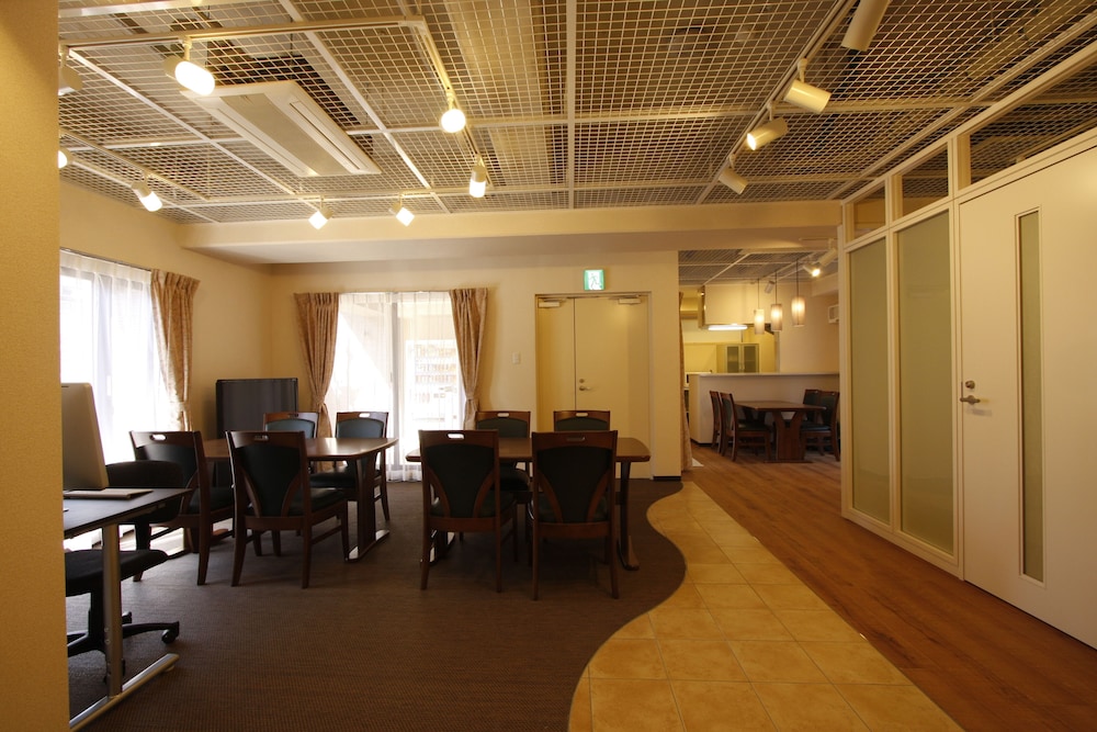 Palace Japan Hotel 40/45