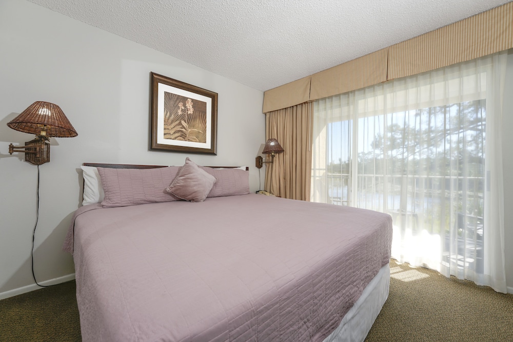 Parc Corniche Condominium Suites 9/62