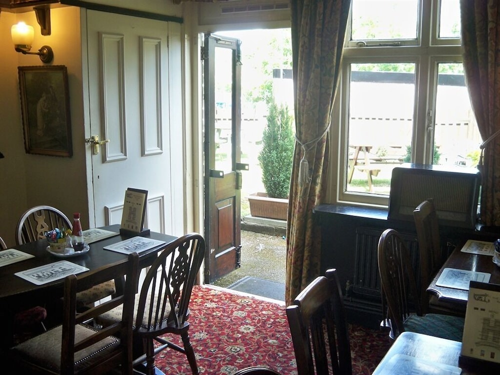 Nelson Railway Inn 8/16