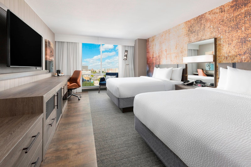 Courtyard By Marriott Austin Downtown Convention Center 6/25