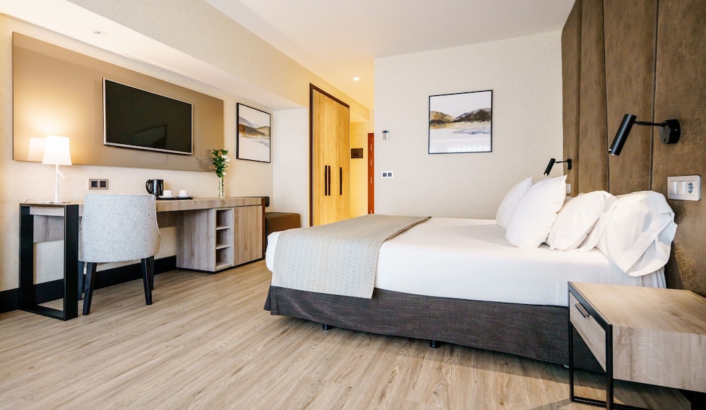 ROOM, DOUBLE BED, PET FRIENDLY