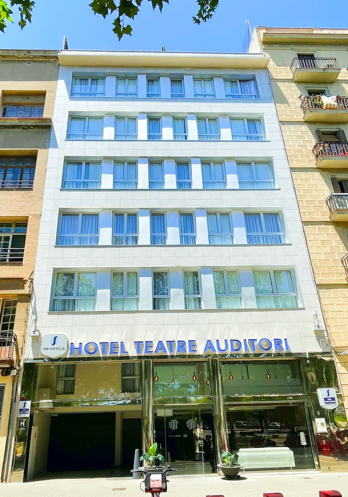 SM Hotel Teatre Auditori 2/67