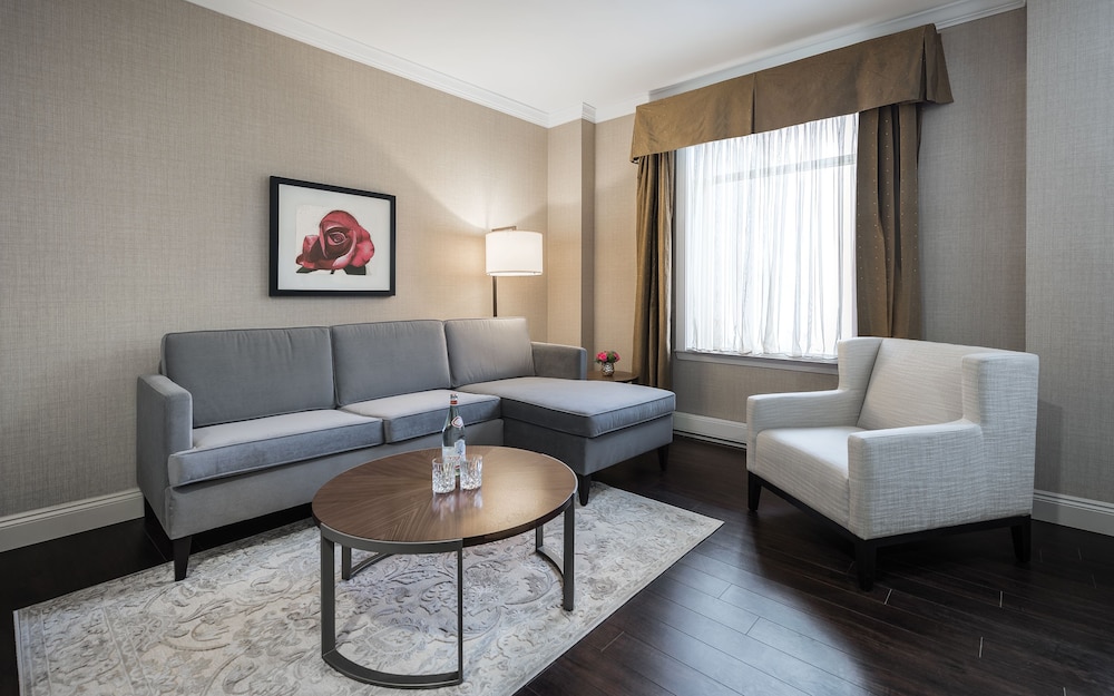 Lord Nelson Hotel And Suites 36/61