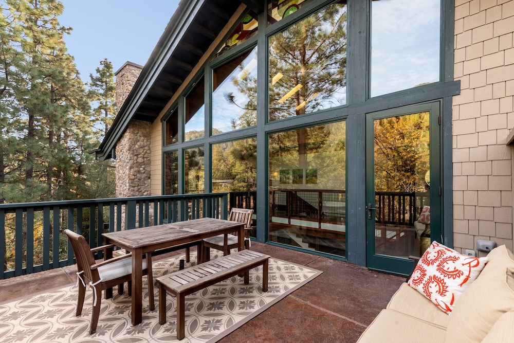 The Grand Idyllwild Lodge 23/50