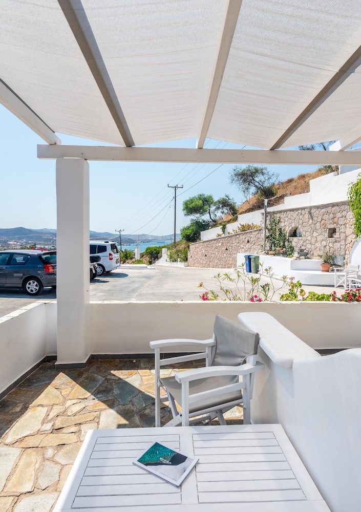 Alexandros Village 28/50