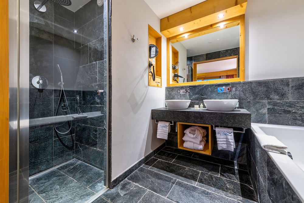 Hotel Nendaz 4 Vallees et Spa 79/81