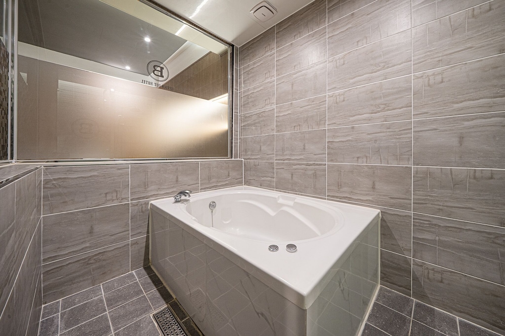 غرفة ديلوكس بسرير كوين، Brown-Dot Hotel Daegu Hyukshin Doshi 7/8