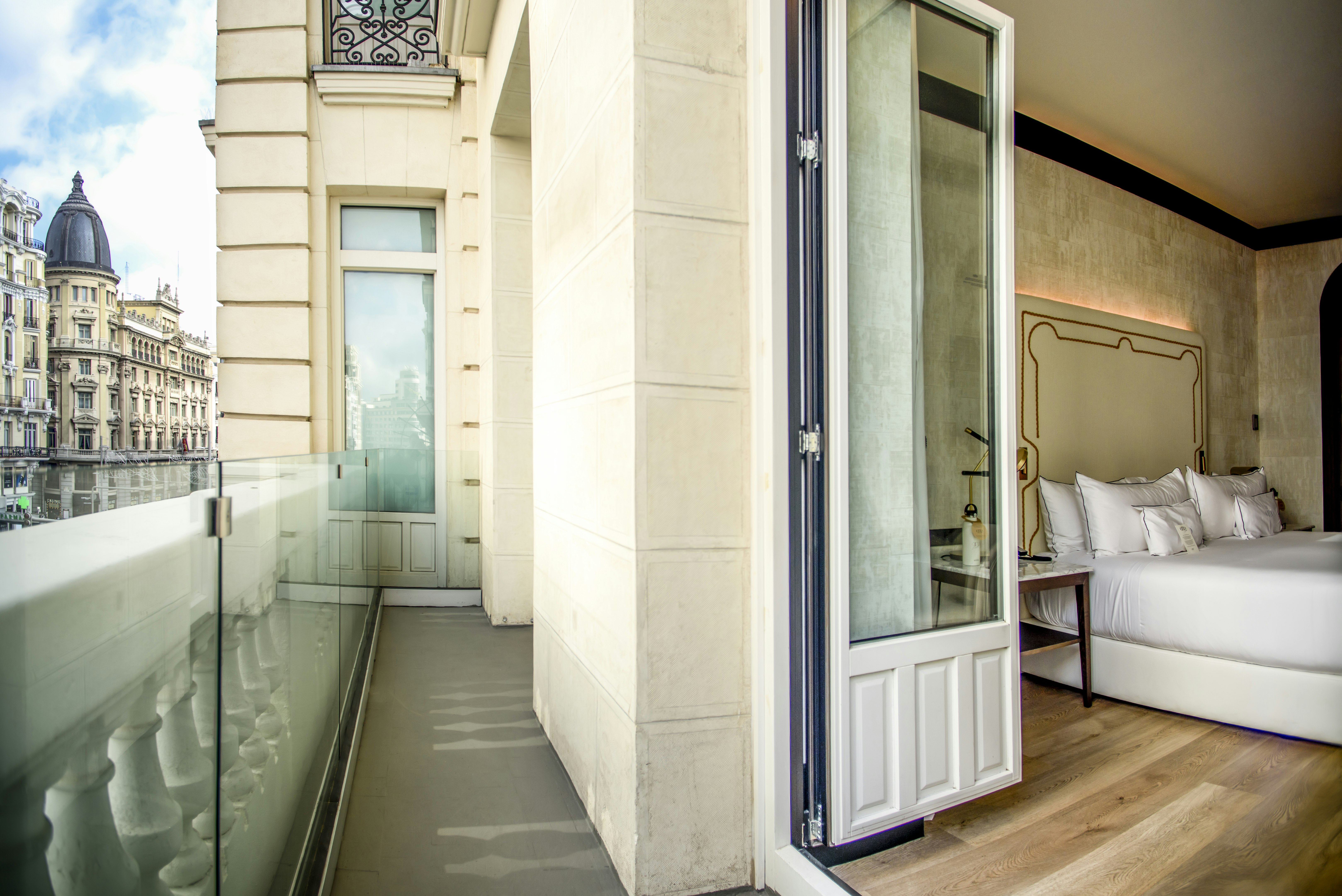 Hotel Montera Madrid, Curio Collection by Hilton 50/50