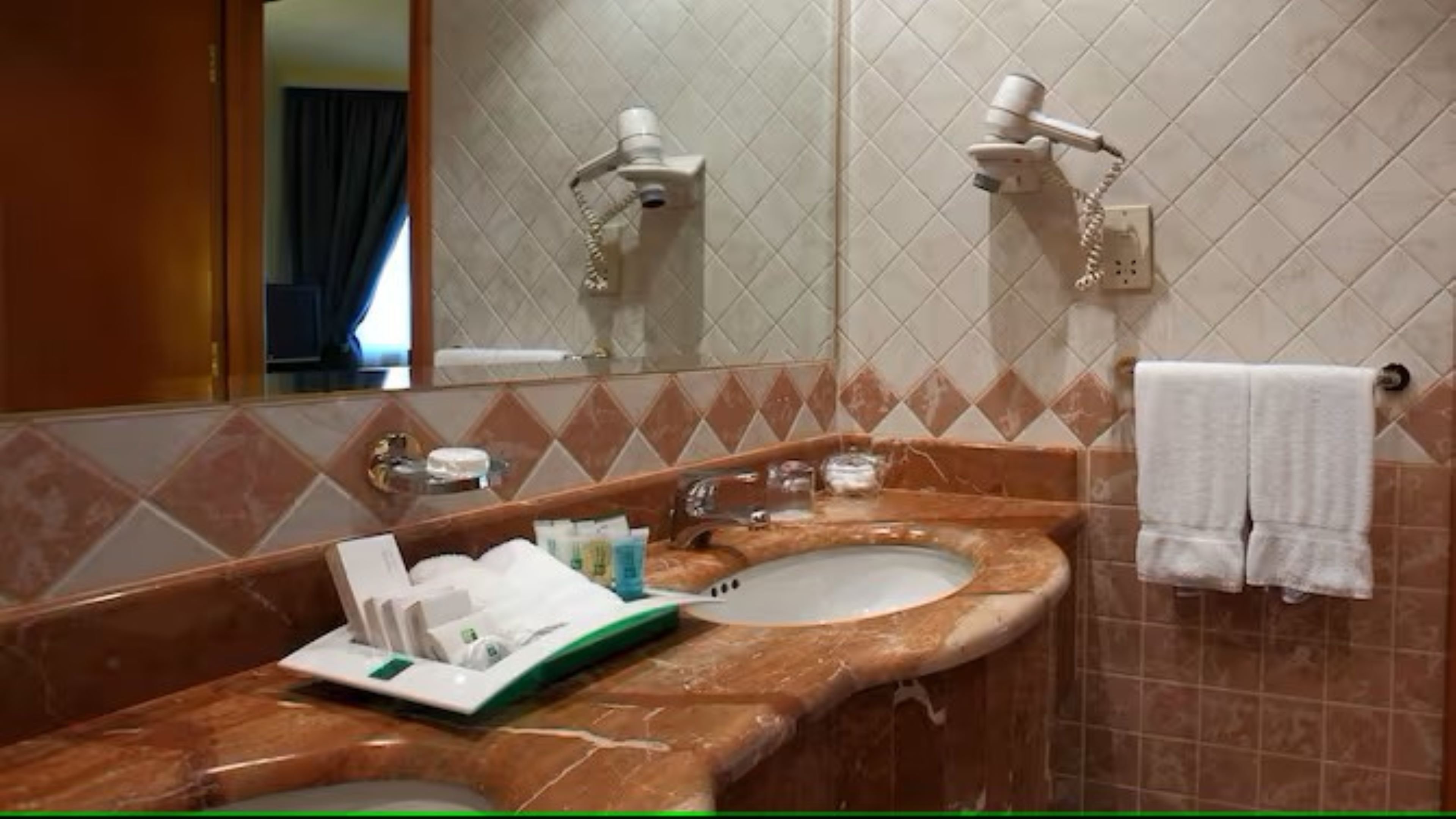 فندق هوليداى ان الخبر(Holiday Inn Al Khobar) 43/43