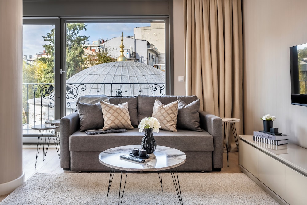 Ciragan Bosphorus Apartments 38/61