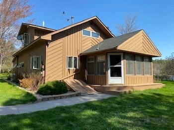 Mont du Lac Resort 61/65