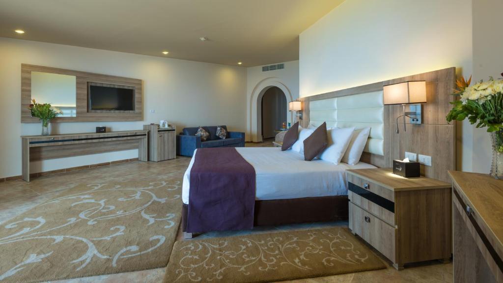 STANDARD SEA VIEW ROOM