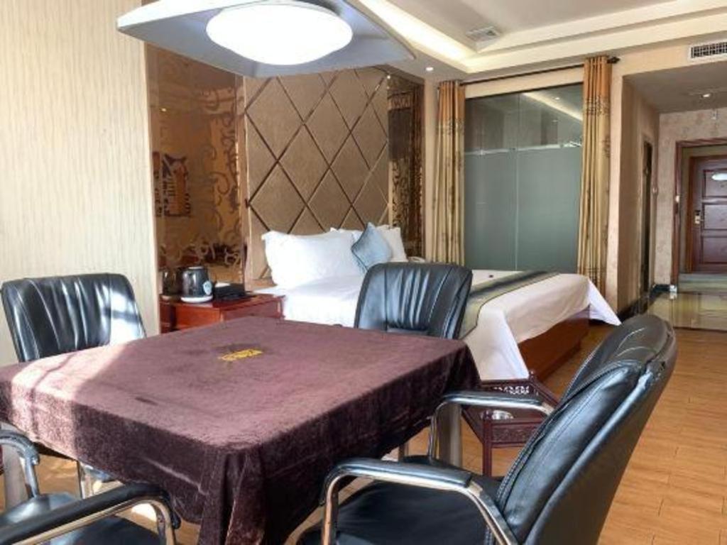 Kailong International Hotel 50/58