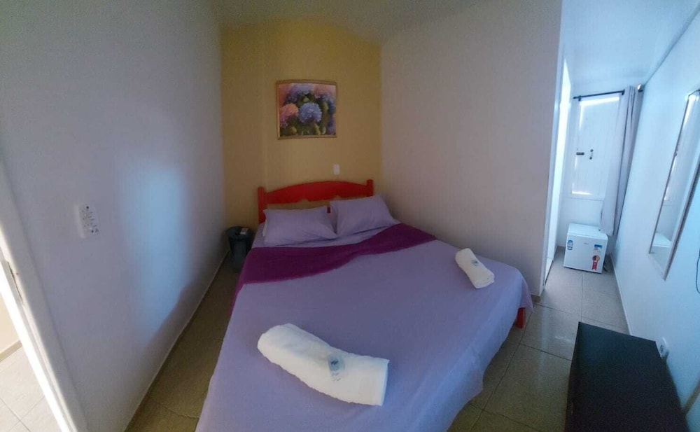 ECONOMY, TWIN BEDS