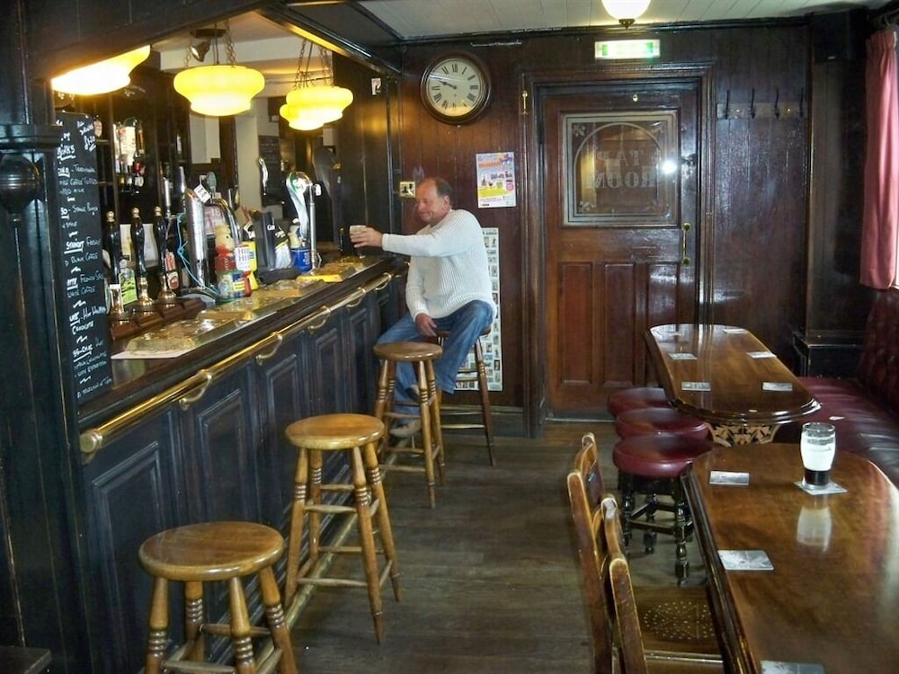 Nelson Railway Inn 11/16