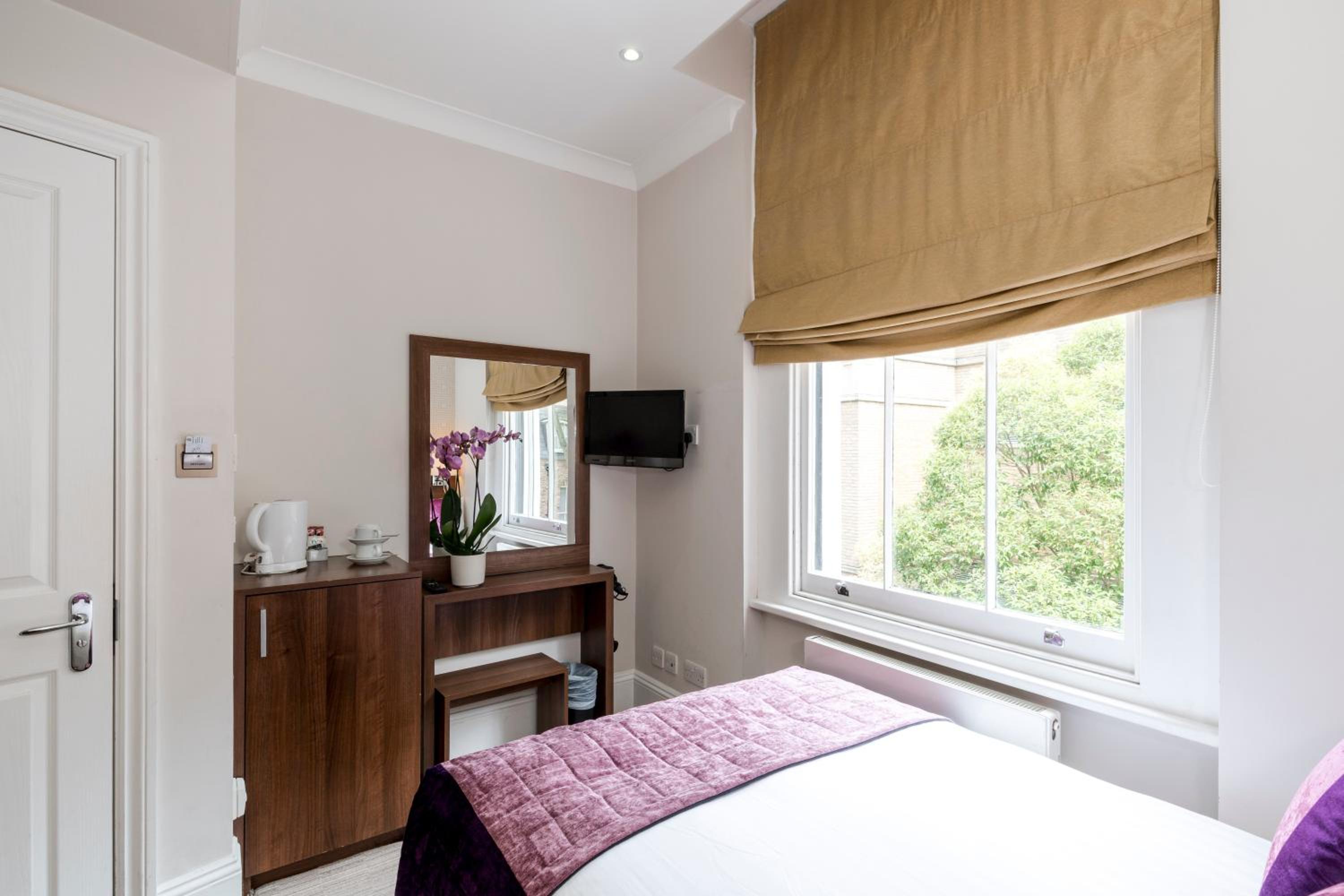 غرفة صغيرة مزدوجة، London House Hotel 3/10