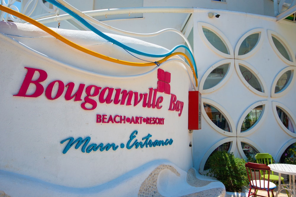 Bougainville Bay Hotel 5/50