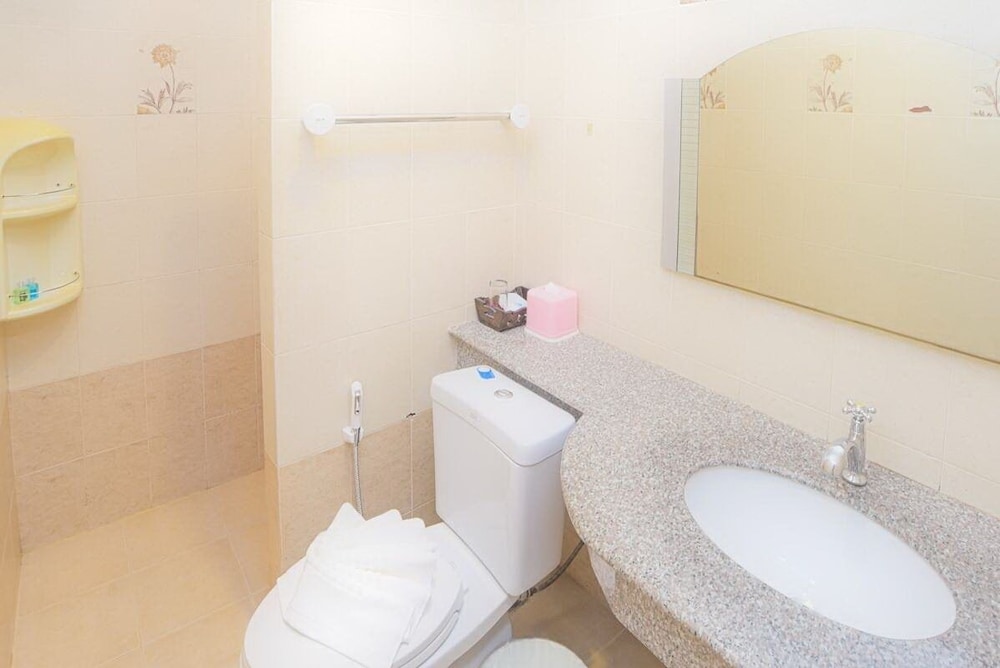 Ban Aothong Hotel 49/50