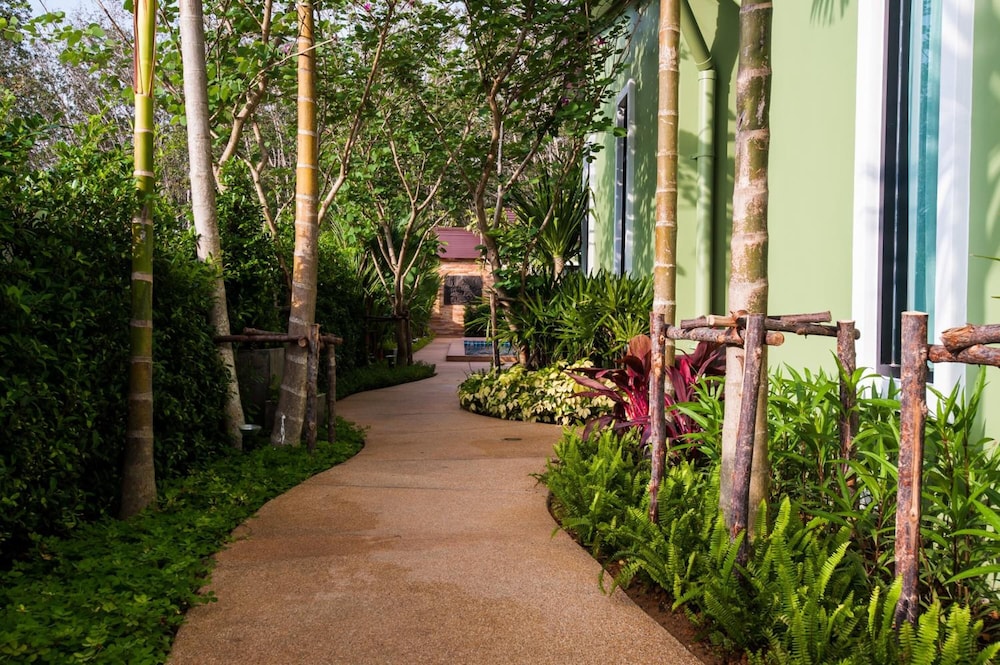 JINDA RESORT 47/53