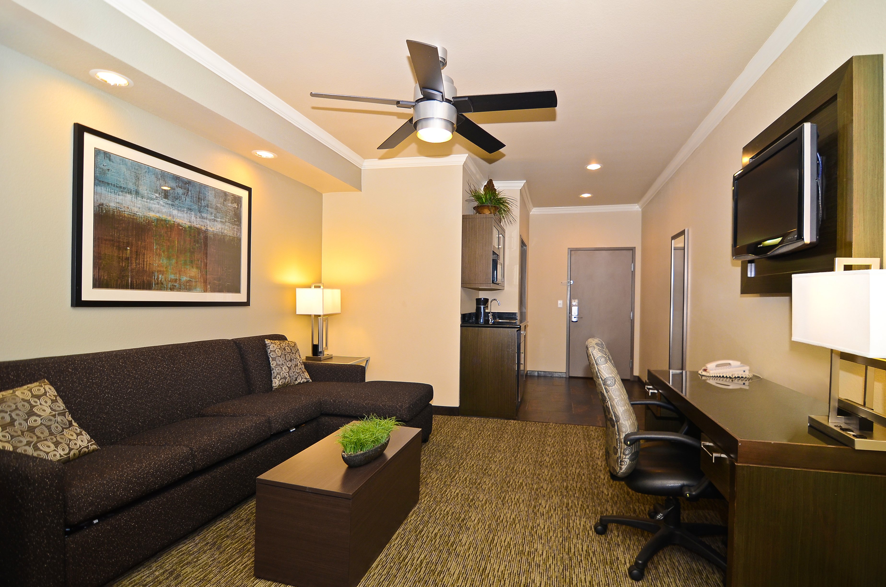 Best Western Premier Crown Chase Inn and Suites 52/70