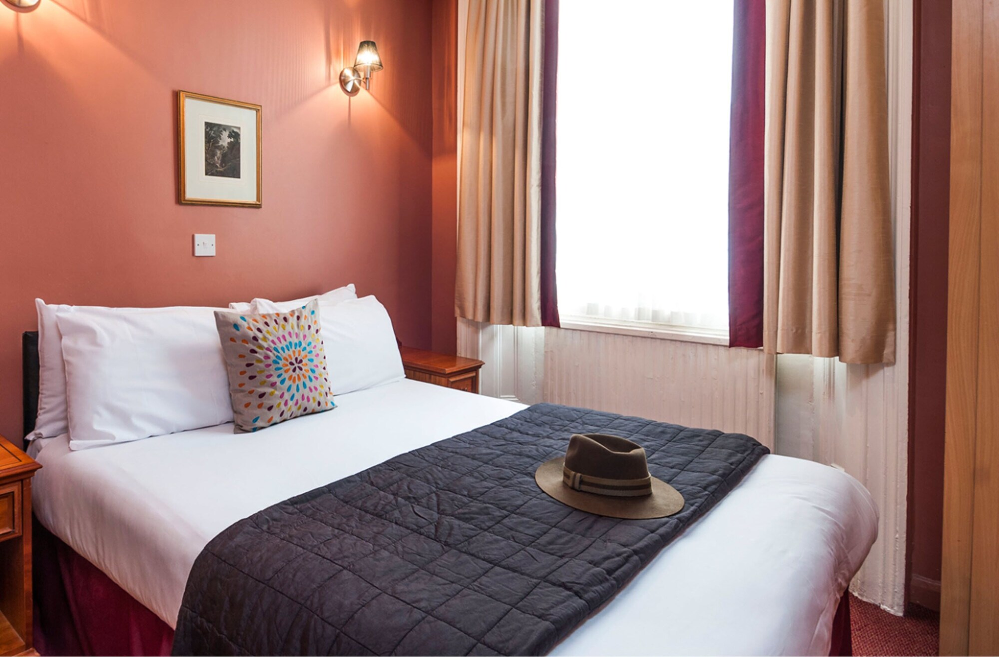 STANDARD, DOUBLE BED