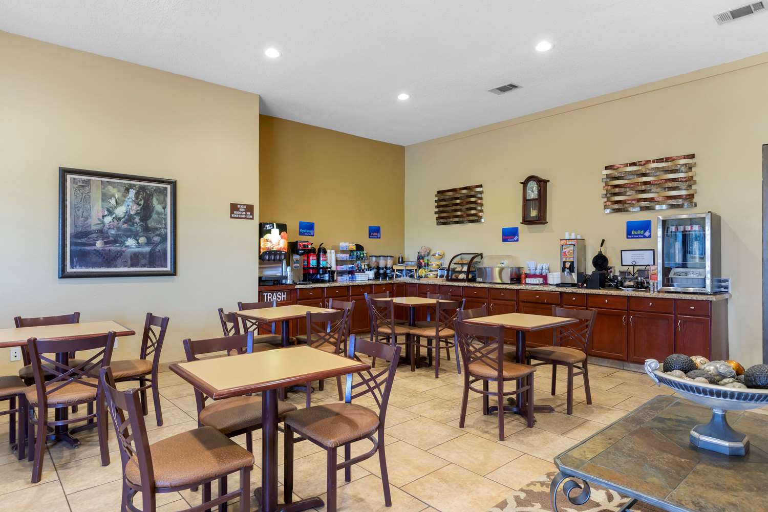 Best Western Taylor Inn 14/24