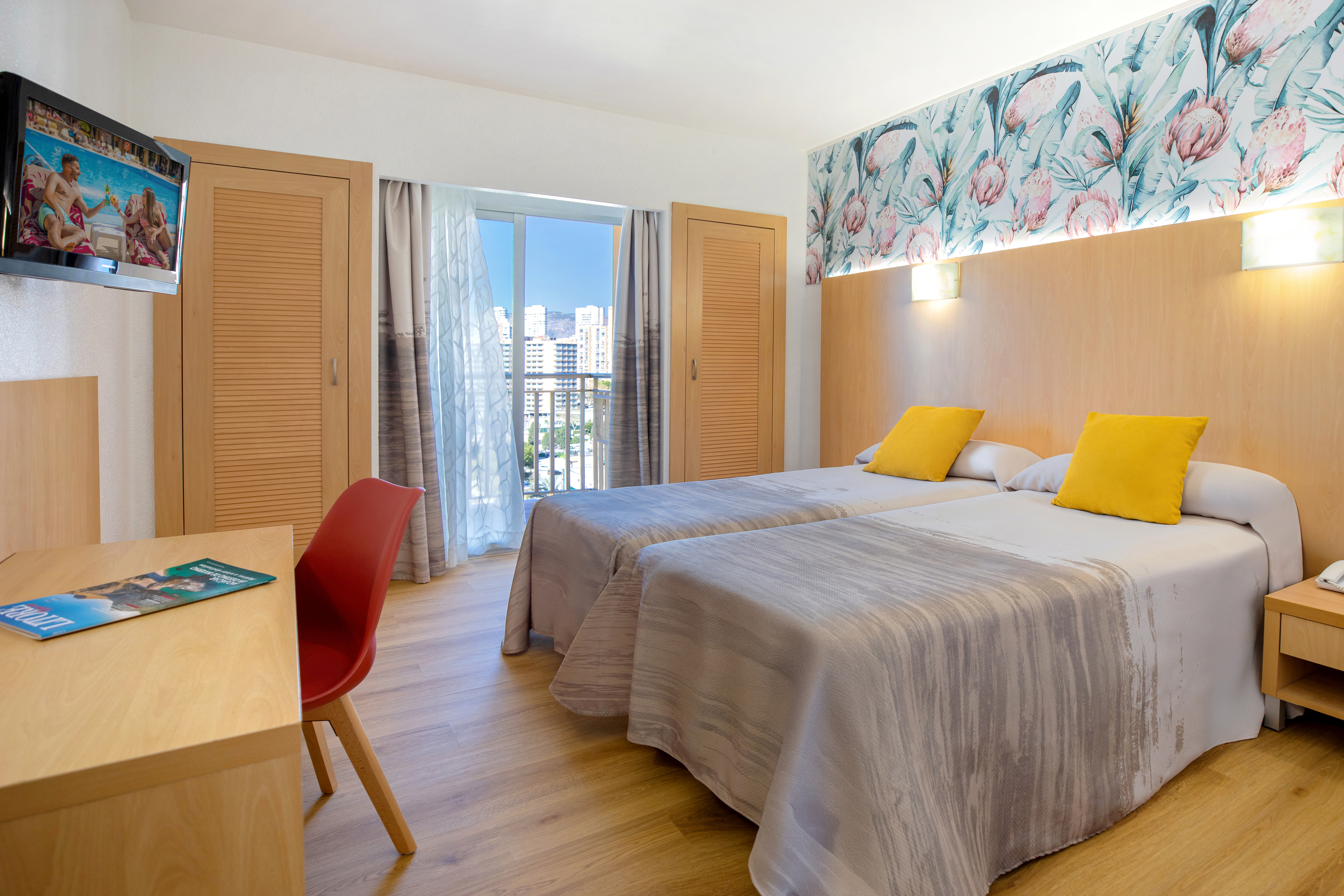 Standard, Twin Beds