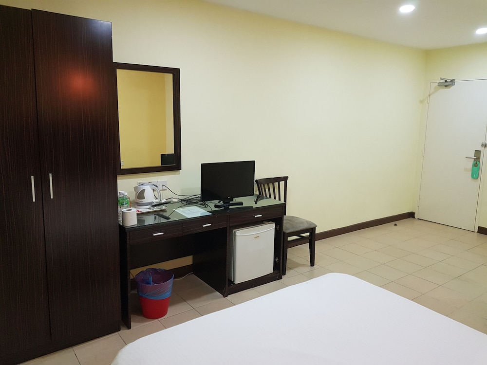 New City Hotel 31/34