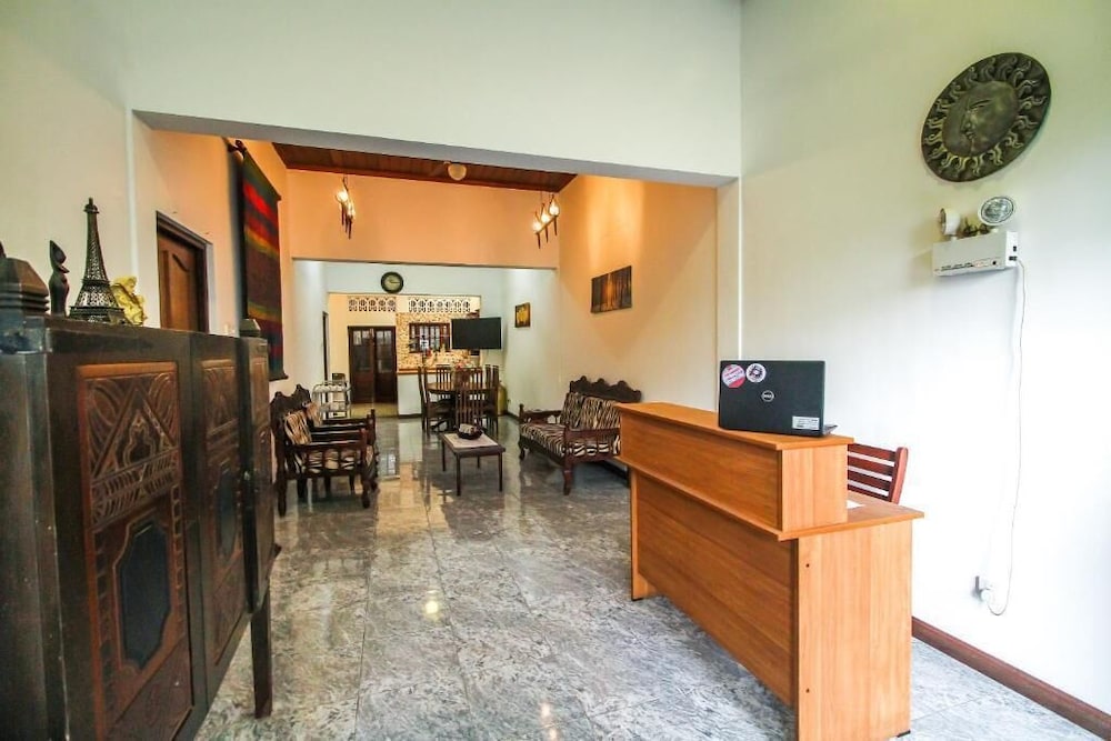 Leos Home Stay 22/31