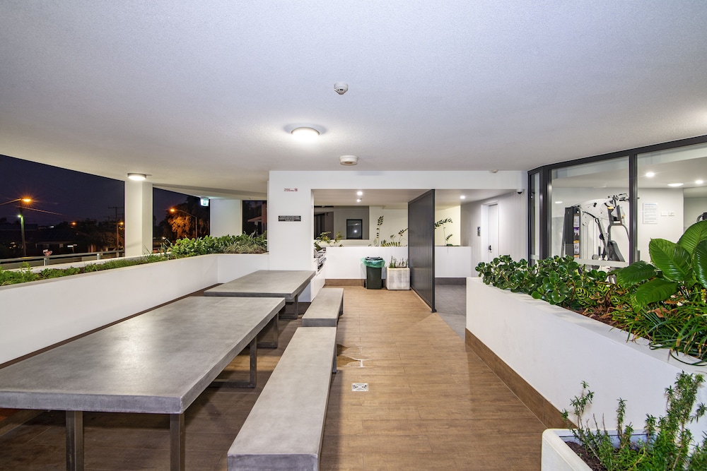 The Hedge Apartments by CLLIX photo4