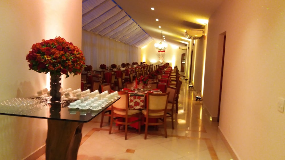 HOTEL ESTORIL 64/73