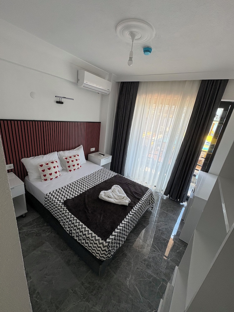 Atas Aqua Otel Avsa 19/51