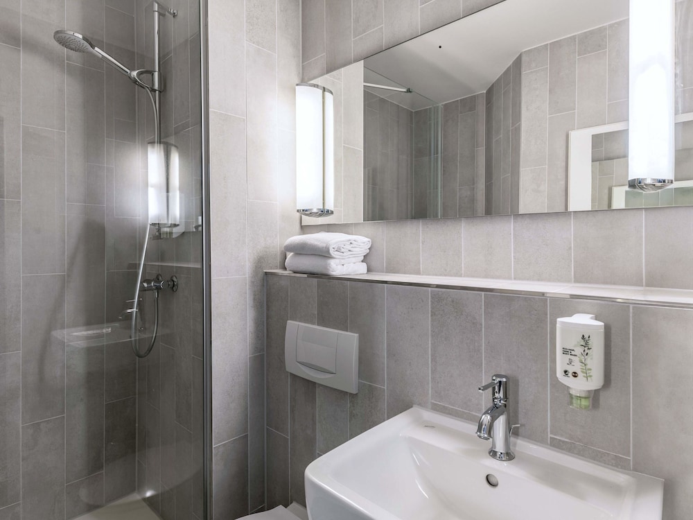 غرفة بريميوم بسرير كينج، B&B HOTEL Aachen City-Ost 10/10