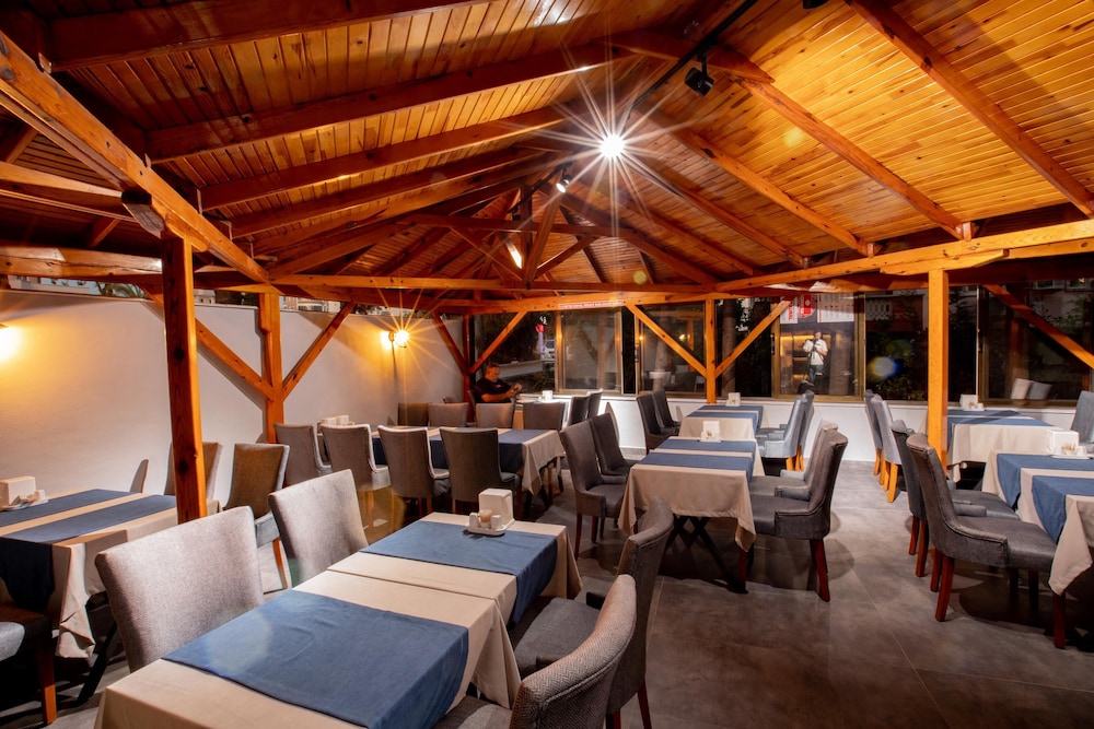 Hotel Rolli 17/23