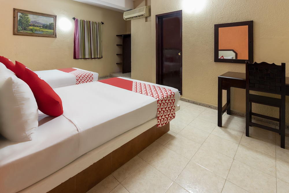 OYO Hotel Merida 26/48