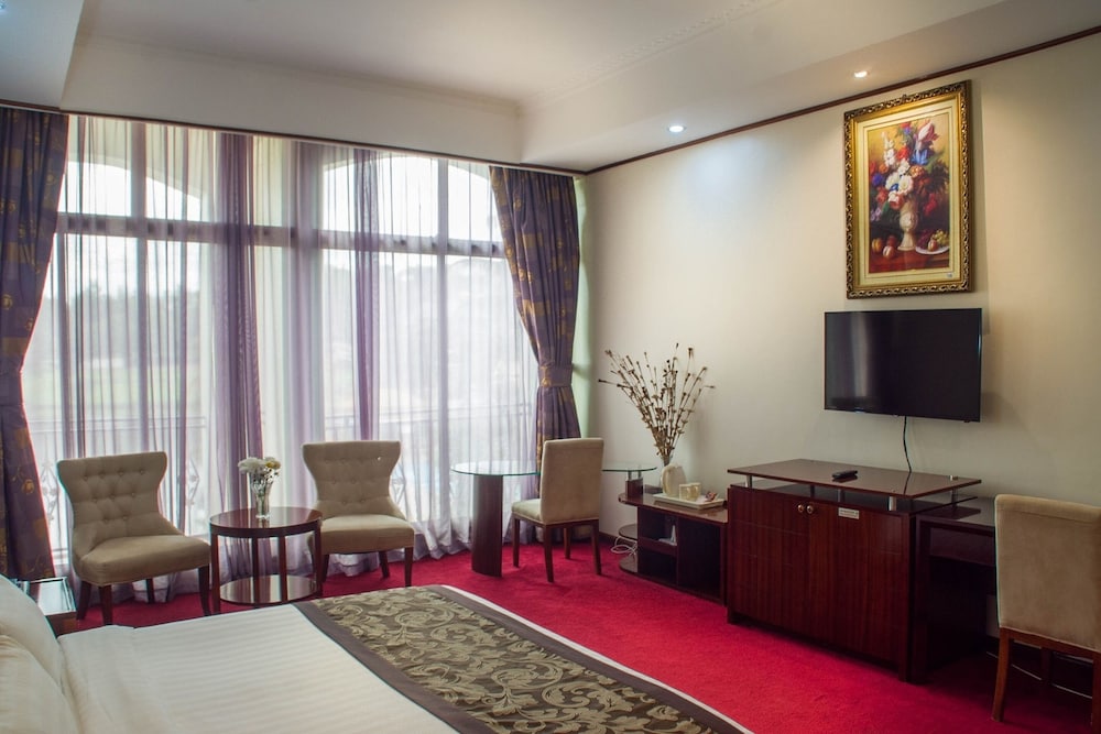 Lake View Resort Hotel 25/39