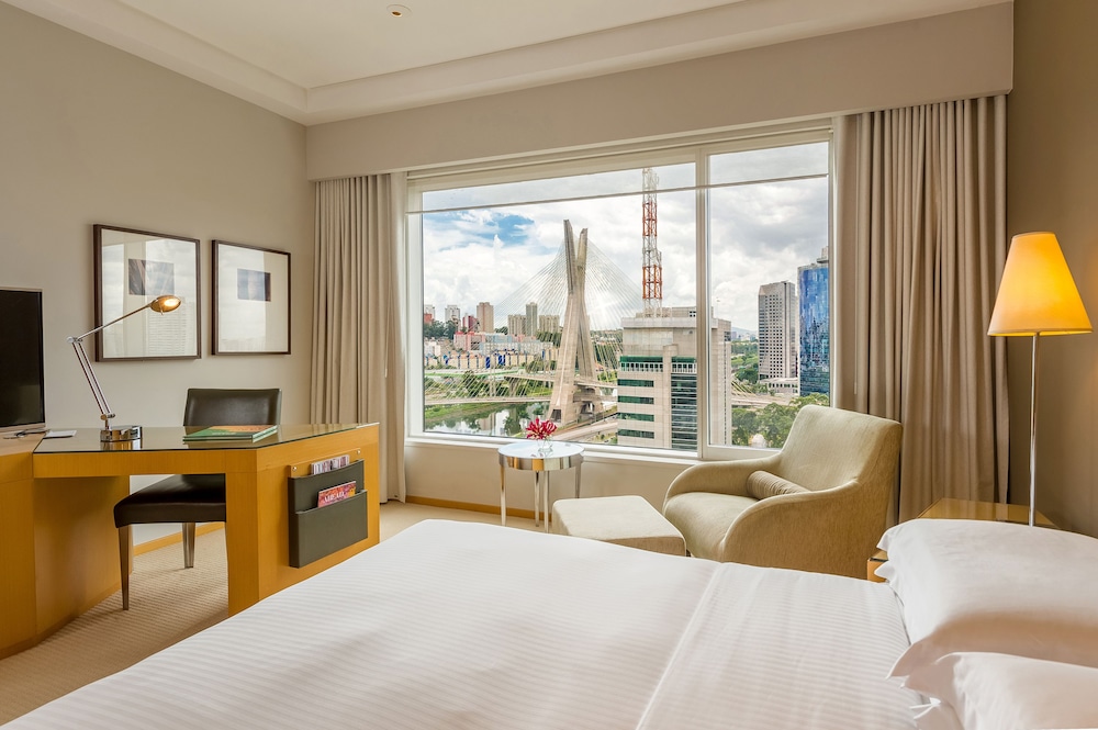 Room, Queen Bed, Bridge View