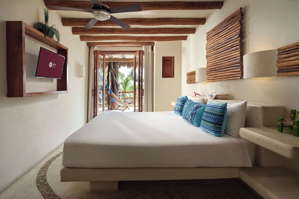 Hotel El Pueblito 17/50