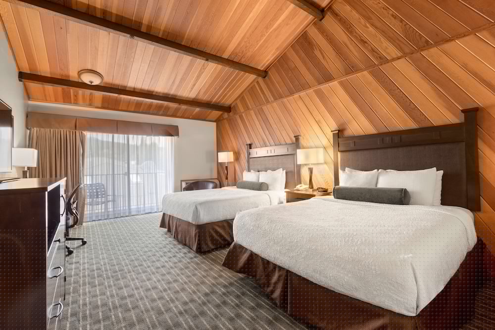 Best Western Plus Tree House 9/43