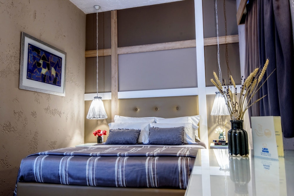 Lino Mare Hotel 4/17
