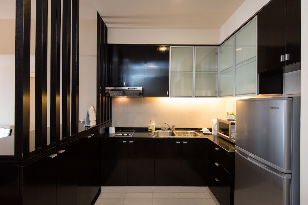 W Studio Resort Suites At Pyramid Tower 4/37