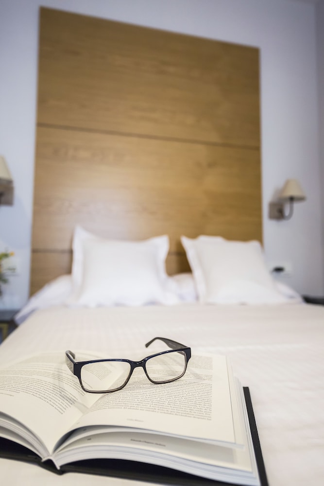 Casa de la Merced Suites 24/64